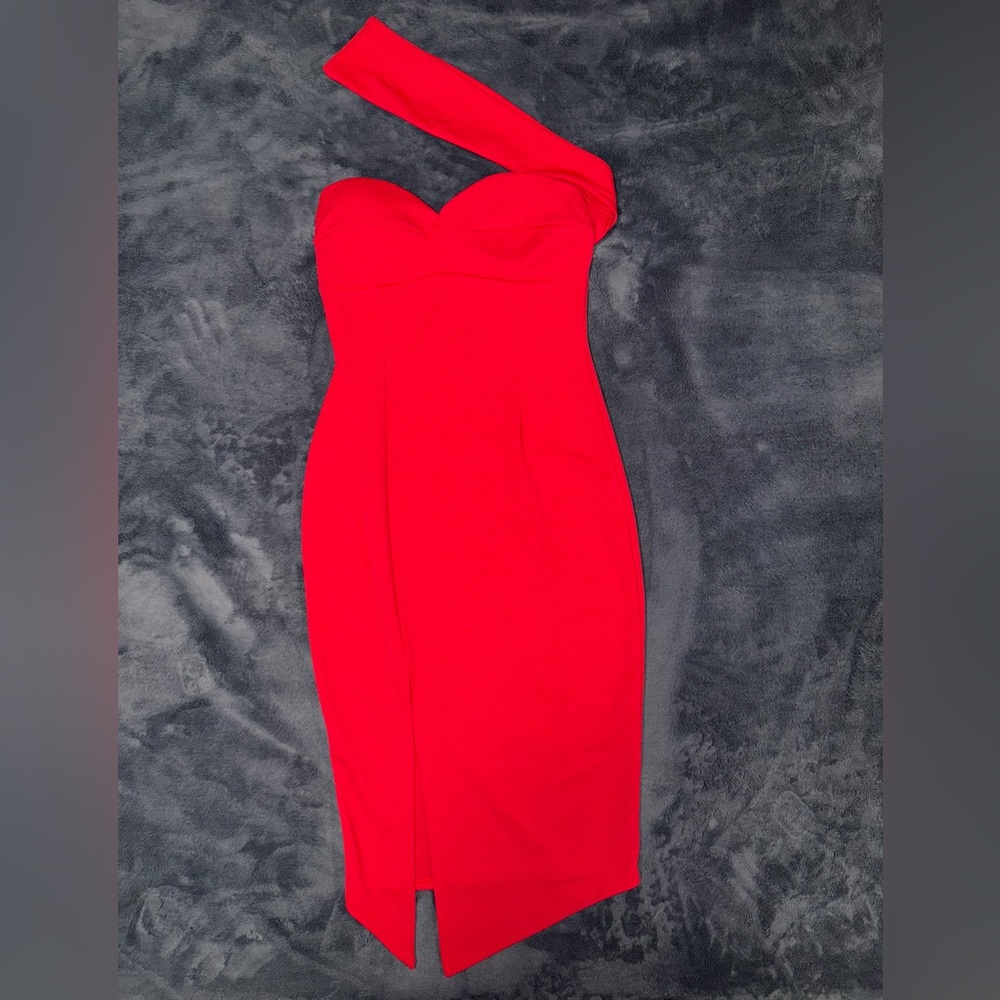 boohoo NIGHT Red One-Shoulder Bodycon Midi Dress